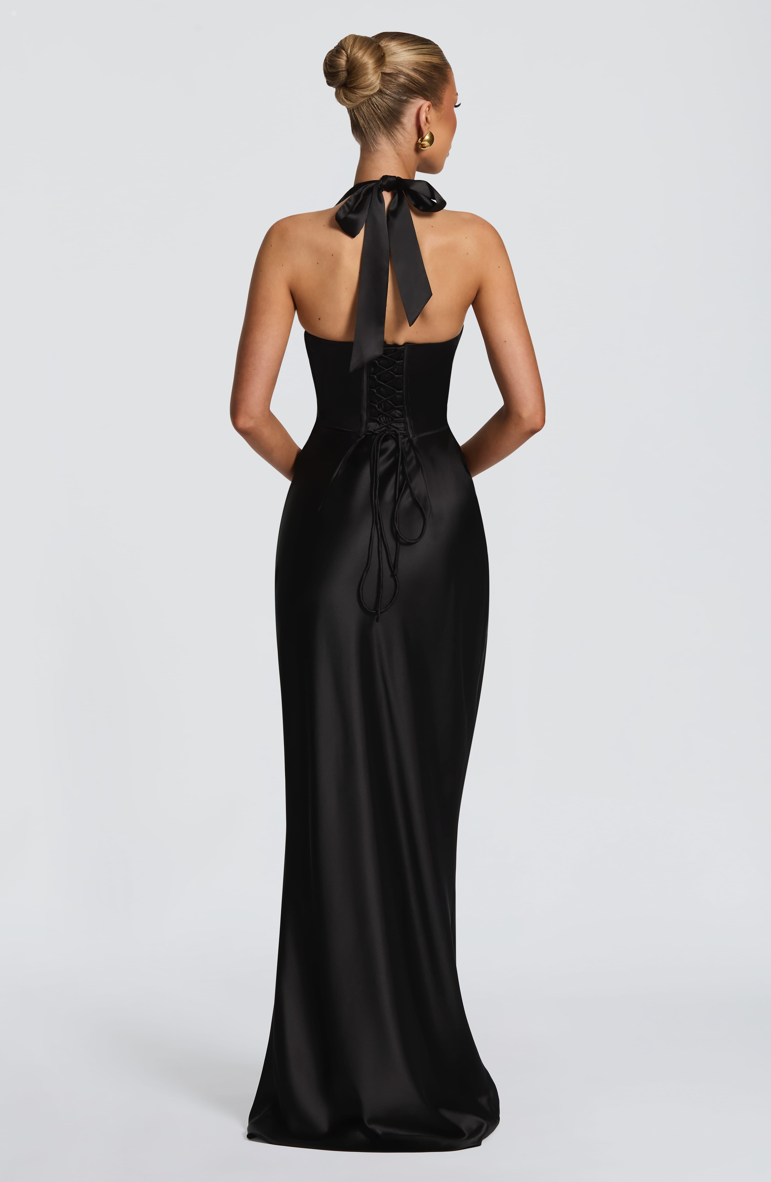 Noctéra Elegance Gown