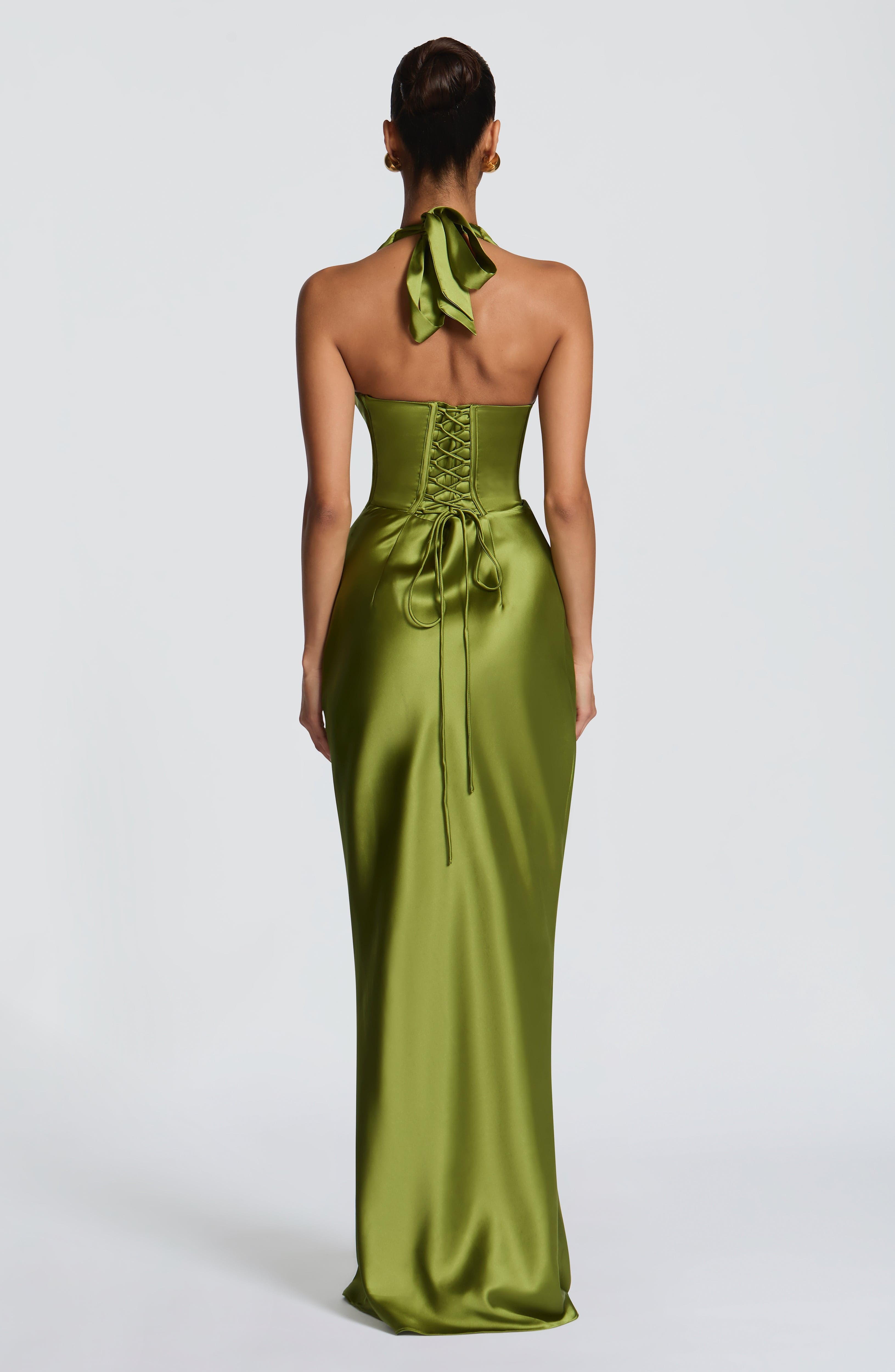 Noctéra Elegance Gown