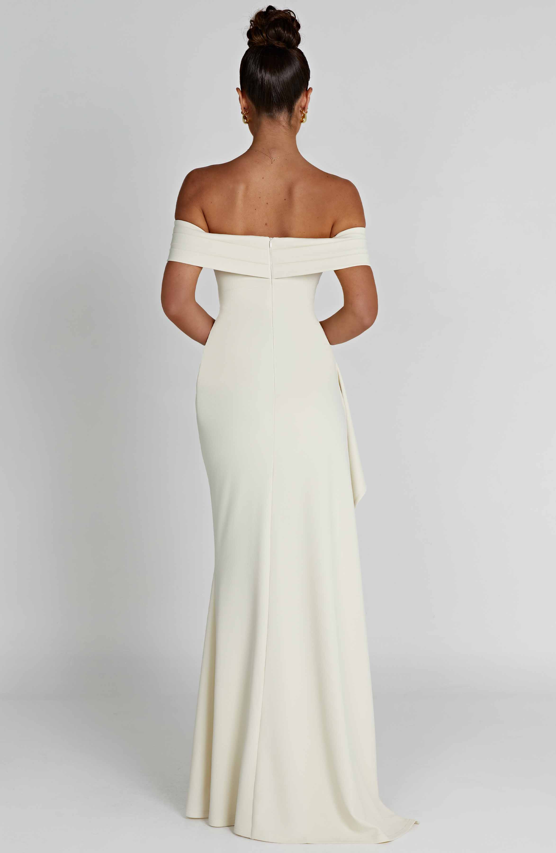 Amélisse Elegance Dress